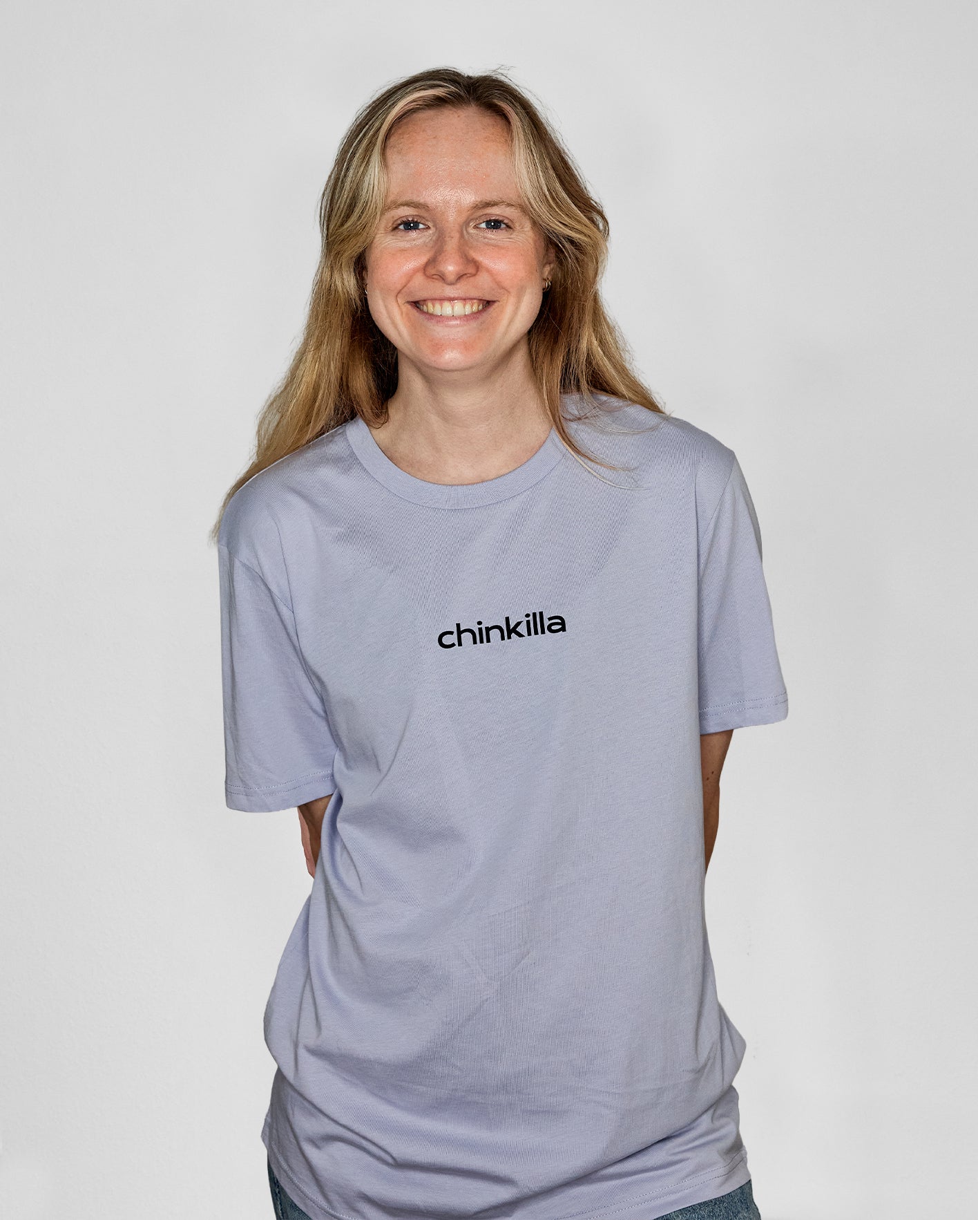 "chinkilla x meerkatsu" Unisex T-Shirt - White